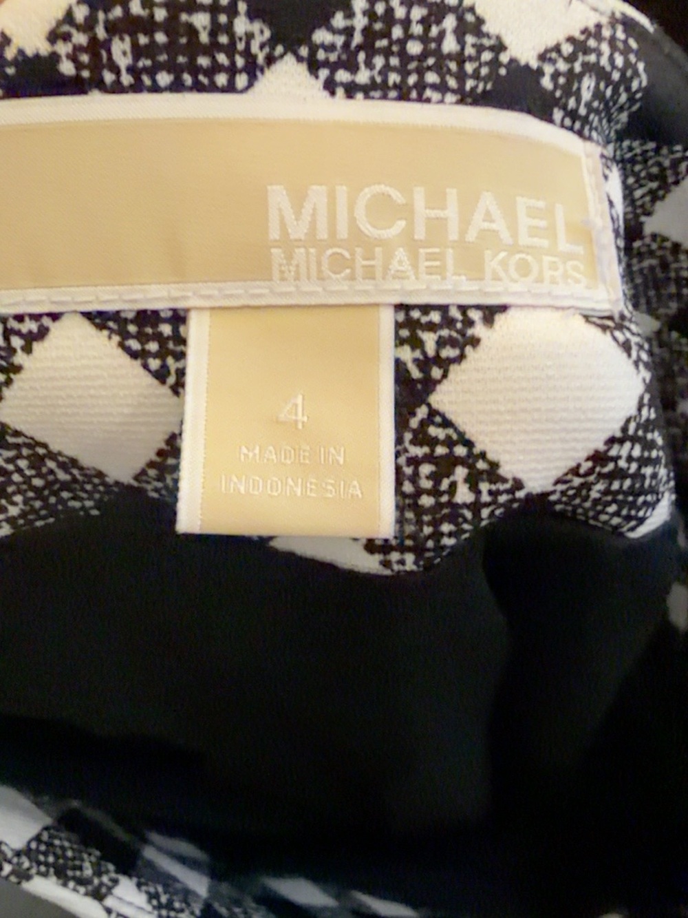 MICHAEL Michael Kors Black White Geometric Print Zip Pocket Pencil Skirt 4 - Picture 5 of 7